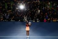 Sloane Stephens with the 2017 US Open trophy